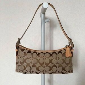 COACH Vintage Y2K 6371 East West Demi Baguette Signature Beige Shoulder